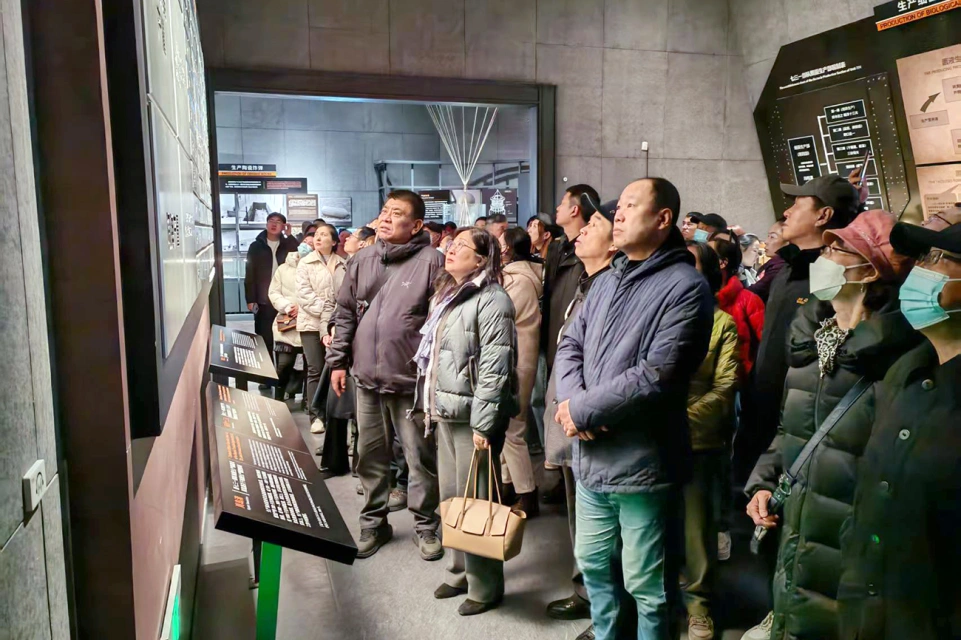 缅怀先烈志 清明祭英魂——旋乐吧spin8集团所属各企业党组织开展清明节主题系列活动